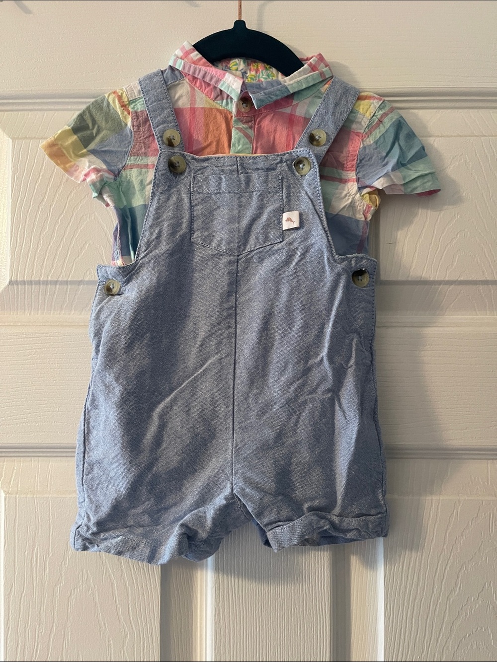 Tommy Bahama Light Blue Chambray Shortall with Pastel Plaid Shirt